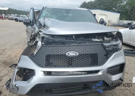 2023 Ford Explorer Police Interceptor z USA, uszkodzony, nr VIN 1FM5K8AB6PGB99096